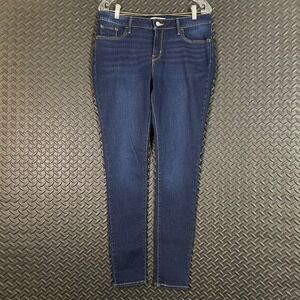Levi's 710 Super Skinny Jeans Women's Size 32 Blue Dark Wash‎ Denim Classic